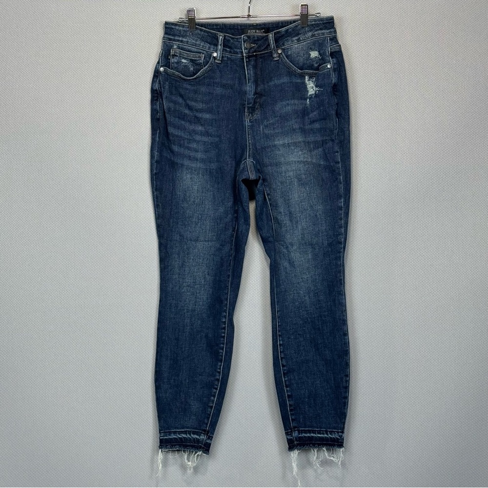 Judy Blue Jeans Women 16W Skinny Fit Raw Hem Distressed Stretch Dark Wash Denim